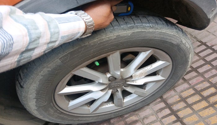 2013 Audi Q3 2.0 QUATTRO TDI AT, Diesel, Automatic, 1,09,741 km, tyre