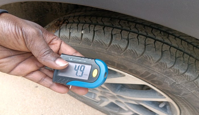 2023 Mahindra XUV400 EL 7.2 KW, Electric, Automatic, 40,557 km, tyre