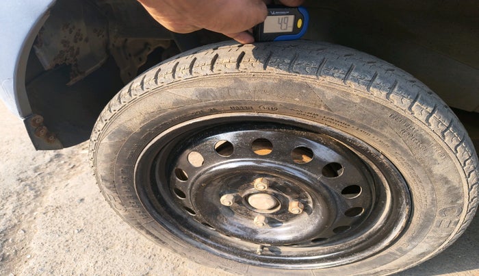 2012 Maruti Wagon R 1.0 VXI, Petrol, Manual, 61,361 km, tyre