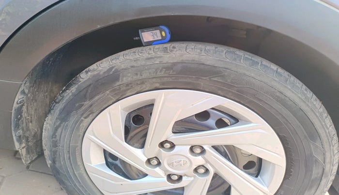 2017 Hyundai Creta S 1.4 DIESEL, Diesel, Manual, 1,08,887 km, tyre