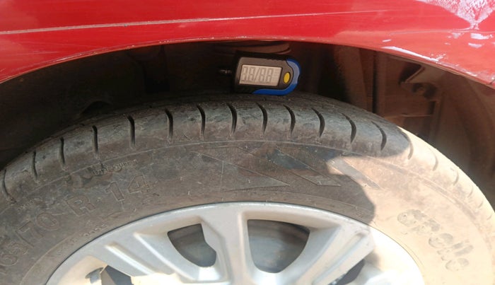 2018 Tata Tiago XZA PETROL, Petrol, Automatic, 79,667 km, tyre