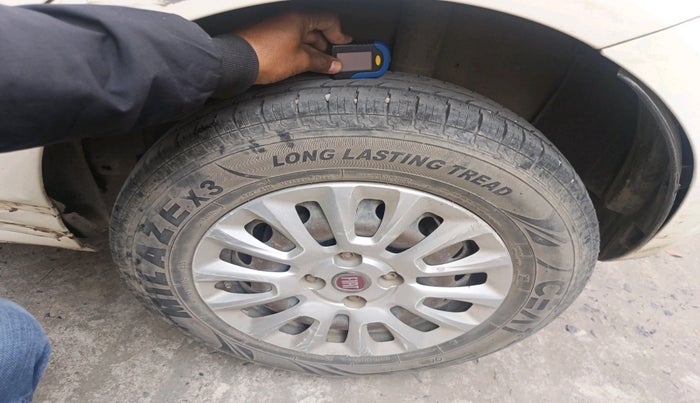 2017 Fiat Punto EVO ACTIVE 1.2, Petrol, Manual, 53,778 km, tyre