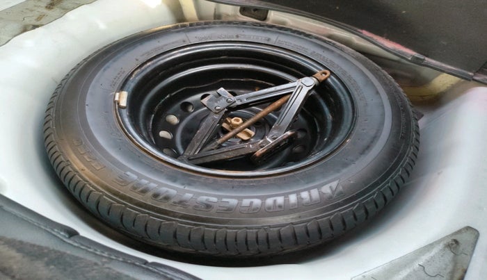 2016 Hyundai Elite i20 MAGNA 1.2, Petrol, Manual, 68,900 km, tyre