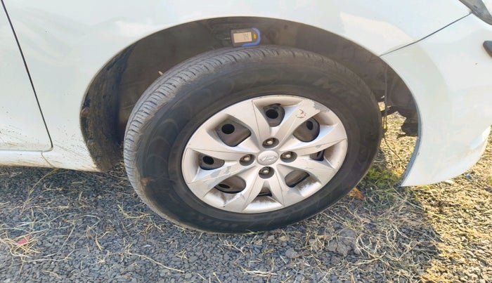 2016 Hyundai Elite i20 MAGNA 1.2, Petrol, Manual, 68,900 km, tyre