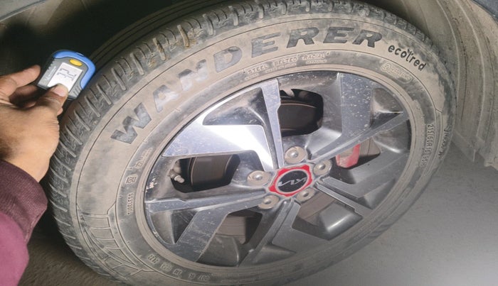 2022 KIA SONET GTX PLUS 1.0 DCT, Petrol, Automatic, 40,214 km, tyre