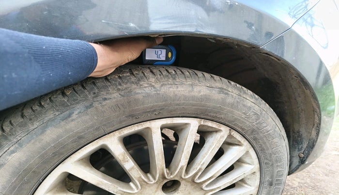 2015 Tata Zest XMS 90PS DIESEL, Diesel, Manual, 1,42,366 km, tyre