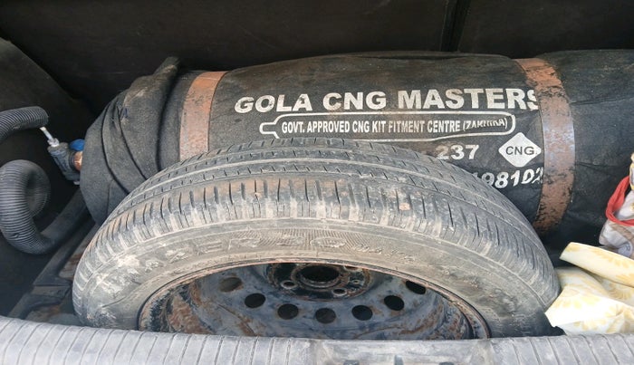 2011 Hyundai i20 SPORTZ 1.2, Petrol, Manual, 94,158 km, tyre