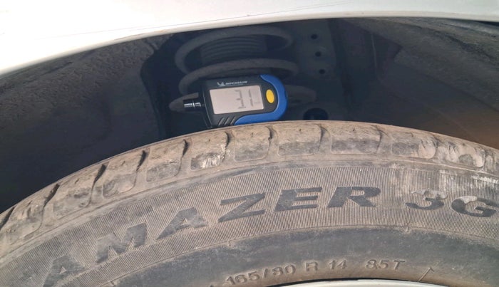 2019 Maruti Swift VXI AMT, Petrol, Automatic, 37,292 km, tyre