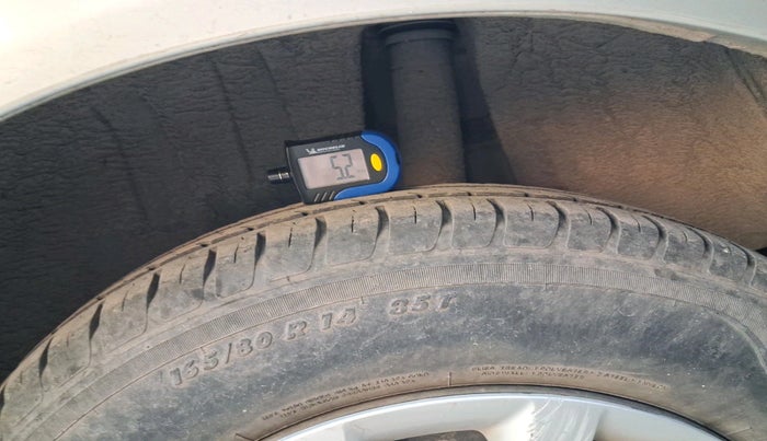 2019 Maruti Swift VXI AMT, Petrol, Automatic, 37,292 km, tyre