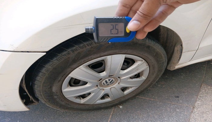 2011 Volkswagen Polo COMFORTLINE 1.2L PETROL, Petrol, Manual, 57,965 km, tyre