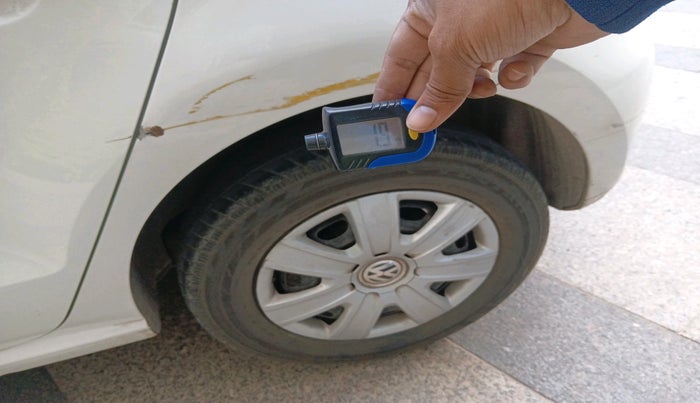 2011 Volkswagen Polo COMFORTLINE 1.2L PETROL, Petrol, Manual, 57,965 km, tyre