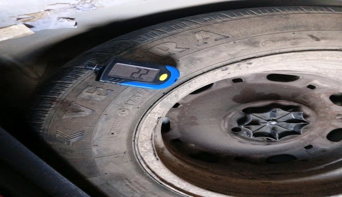 2011 Volkswagen Polo COMFORTLINE 1.2L PETROL, Petrol, Manual, 57,965 km, tyre