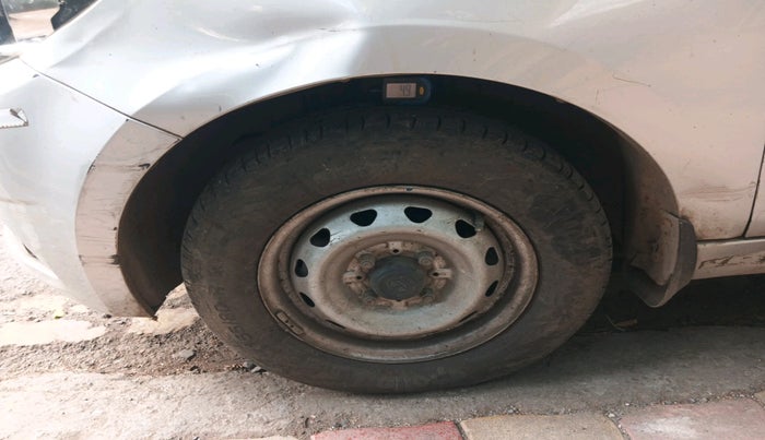 2017 Tata Tiago XE PETROL, Petrol, Manual, 1,22,775 km, tyre