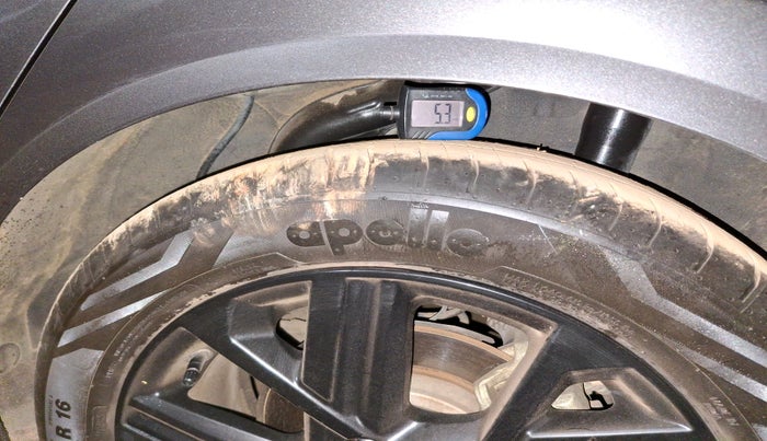 2023 Hyundai Verna SX (O) 1.5 TURBO PETROL DCT, Petrol, Automatic, 31,193 km, tyre