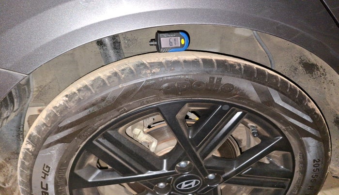 2023 Hyundai Verna SX (O) 1.5 TURBO PETROL DCT, Petrol, Automatic, 31,193 km, tyre