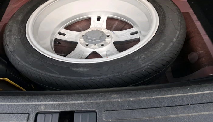 2024 MG ZS EV Excite Pro, Electric, Automatic, 11,273 km, tyre