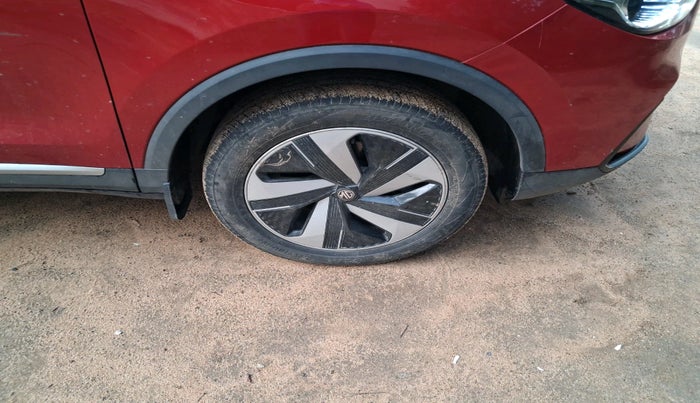 2024 MG ZS EV Excite Pro, Electric, Automatic, 11,273 km, tyre