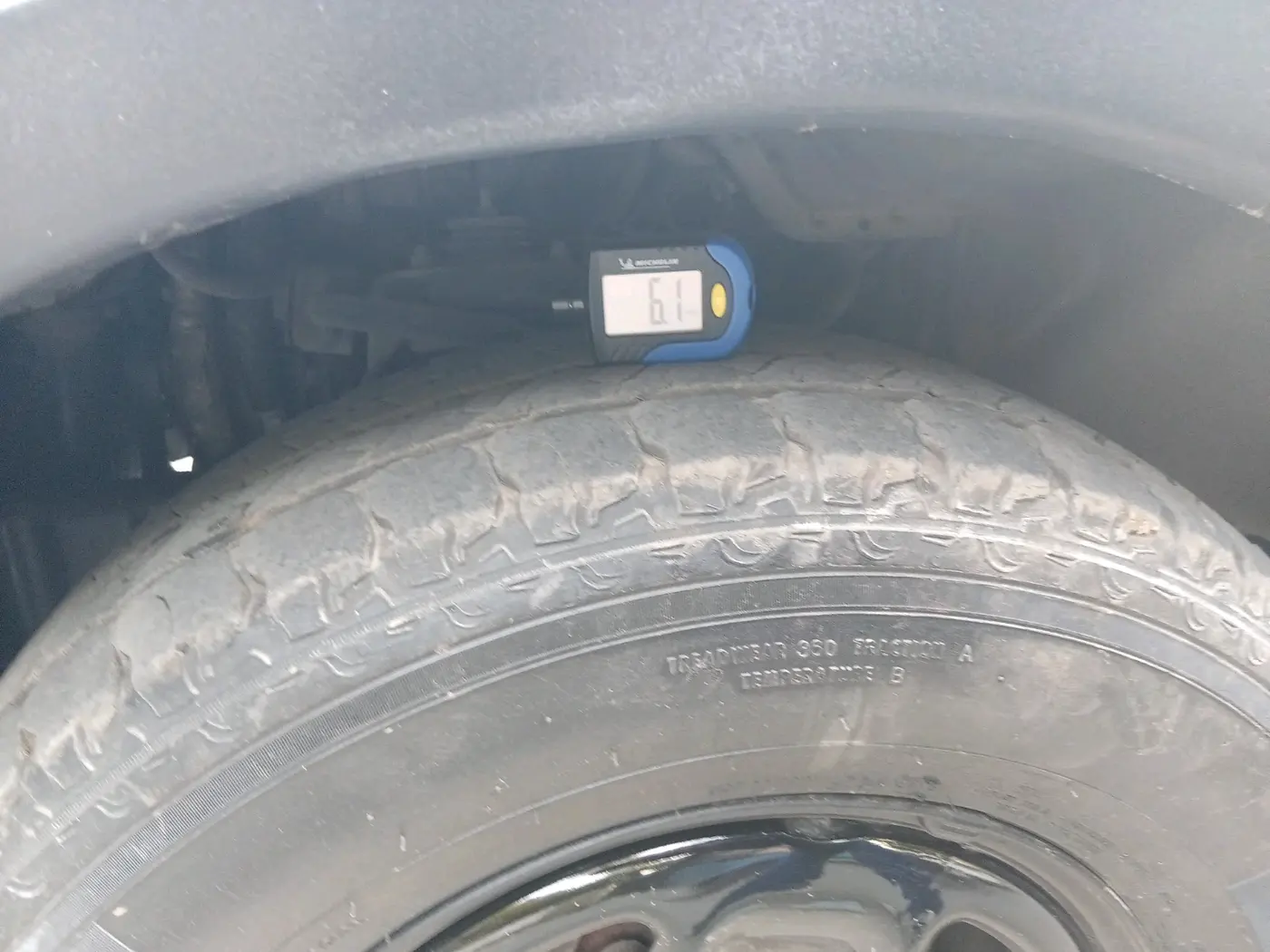 2018 Tata Hexa XE 4X2 7 STR, Diesel, Manual, 62,336 km, tyre