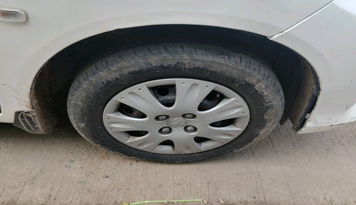 2017 Honda Amaze 1.2L I-VTEC S OPT, Petrol, Manual, 1,15,460 km, tyre