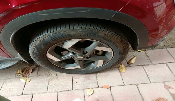 2019 Hyundai VENUE SX PLUS 1.0 TURBO DCT, Petrol, Automatic, 62,697 km, tyre