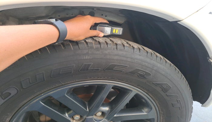 2016 Toyota Fortuner 3.0 4X2 MT, Diesel, Manual, 88,473 km, tyre