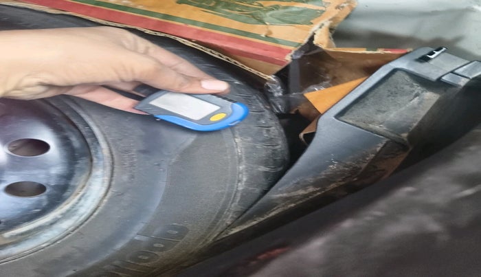 2023 Maruti Swift VXI, Petrol, Manual, 53,169 km, tyre