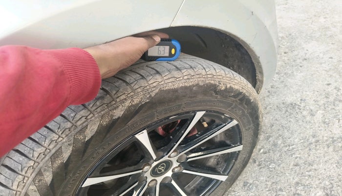 2023 Maruti Swift VXI, Petrol, Manual, 53,169 km, tyre