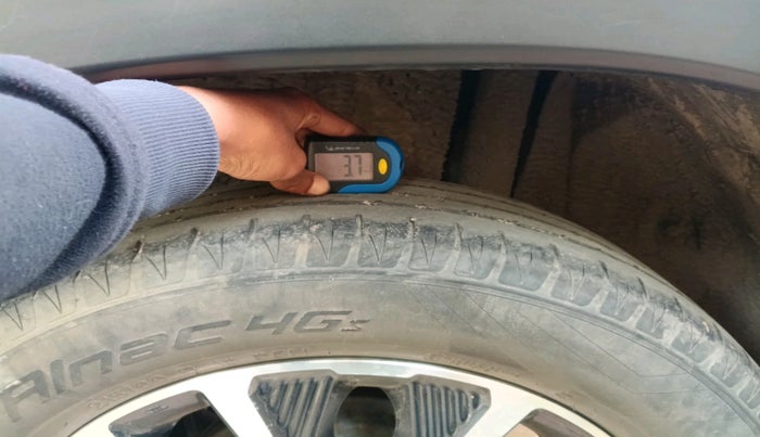 2021 Maruti Vitara Brezza ZXI PLUS AT DUAL TONE SHVS, Petrol, Automatic, 62,063 km, tyre