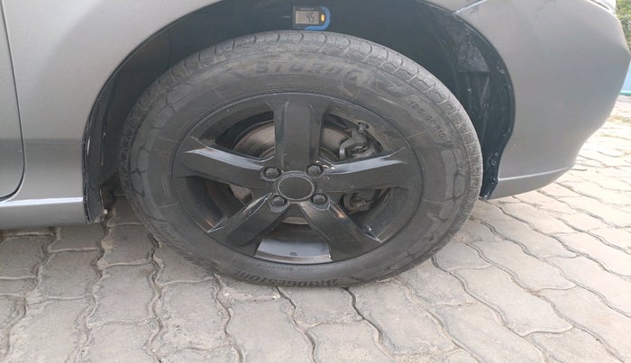 2012 Honda City 1.5L I-VTEC S AT, Petrol, Automatic, 1,10,685 km, tyre