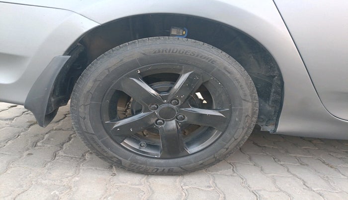 2012 Honda City 1.5L I-VTEC S AT, Petrol, Automatic, 1,10,685 km, tyre