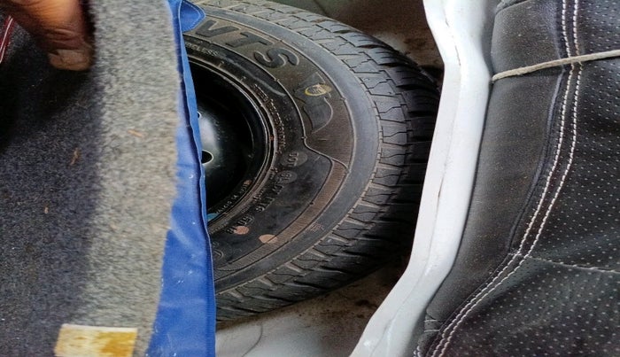 2019 Maruti Alto 800 LXI, Petrol, Manual, 95,512 km, tyre