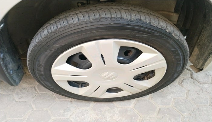 2016 Maruti Wagon R 1.0 VXI, Petrol, Manual, 33,700 km, tyre