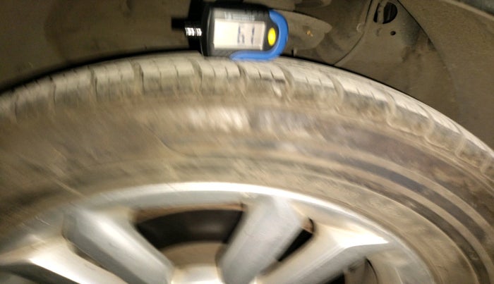 2016 Hyundai Creta SX PLUS 1.6 PETROL, Petrol, Manual, 37,804 km, tyre