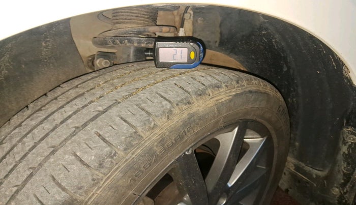 2020 Volkswagen Vento HIGHLINE 1.0L TSI, Petrol, Manual, 41,853 km, tyre