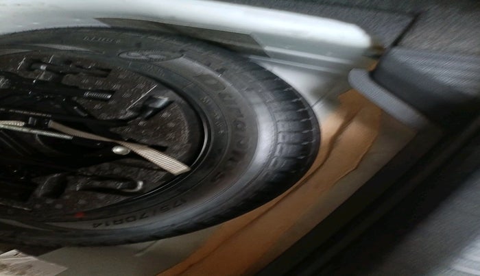 2017 Volkswagen Ameo HIGHLINE PLUS 1.5L AT 16 ALLOY, Diesel, Automatic, 90,285 km, tyre