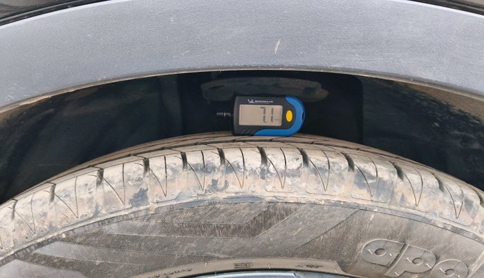 2021 Tata NEXON EV XZ PLUS LUX DARK EDITION, Electric, Automatic, 1,39,465 km, tyre