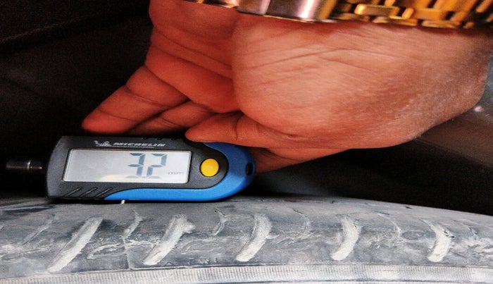 2021 Tata NEXON EV XZ PLUS LUX DARK EDITION, Electric, Automatic, 1,39,465 km, tyre