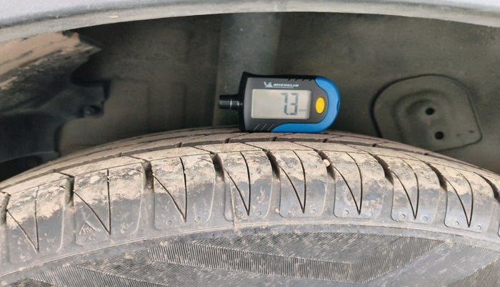 2021 Tata NEXON EV XZ PLUS LUX DARK EDITION, Electric, Automatic, 1,39,465 km, tyre