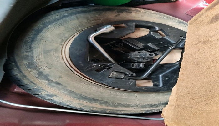 2012 Hyundai i10 SPORTZ 1.2 AT, Petrol, Automatic, 72,780 km, tyre