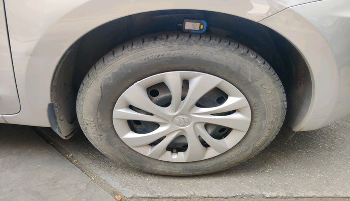 2023 Maruti Swift VXI, Petrol, Manual, 27,388 km, tyre