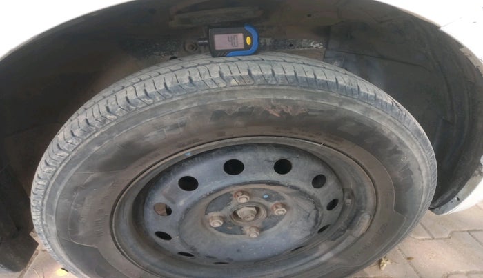 2012 Maruti Swift VDI, Diesel, Manual, 1,89,402 km, tyre