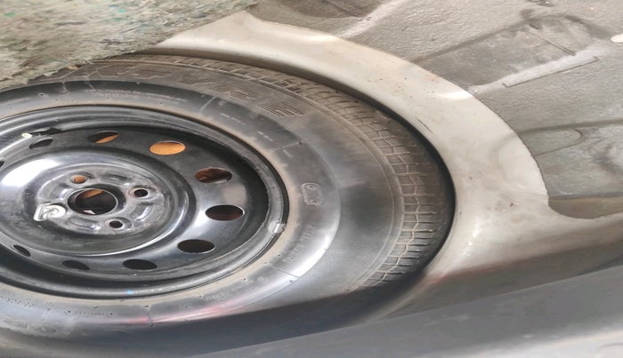 2011 Maruti Ritz VDI, Diesel, Manual, 1,33,027 km, tyre