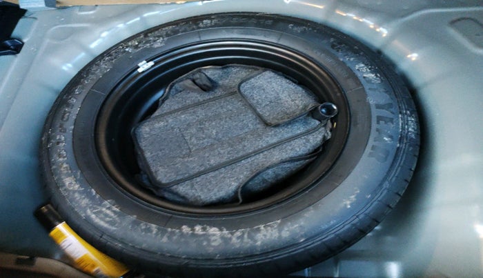 2022 KIA SONET HTX 1.5, Diesel, Manual, 53,862 km, tyre