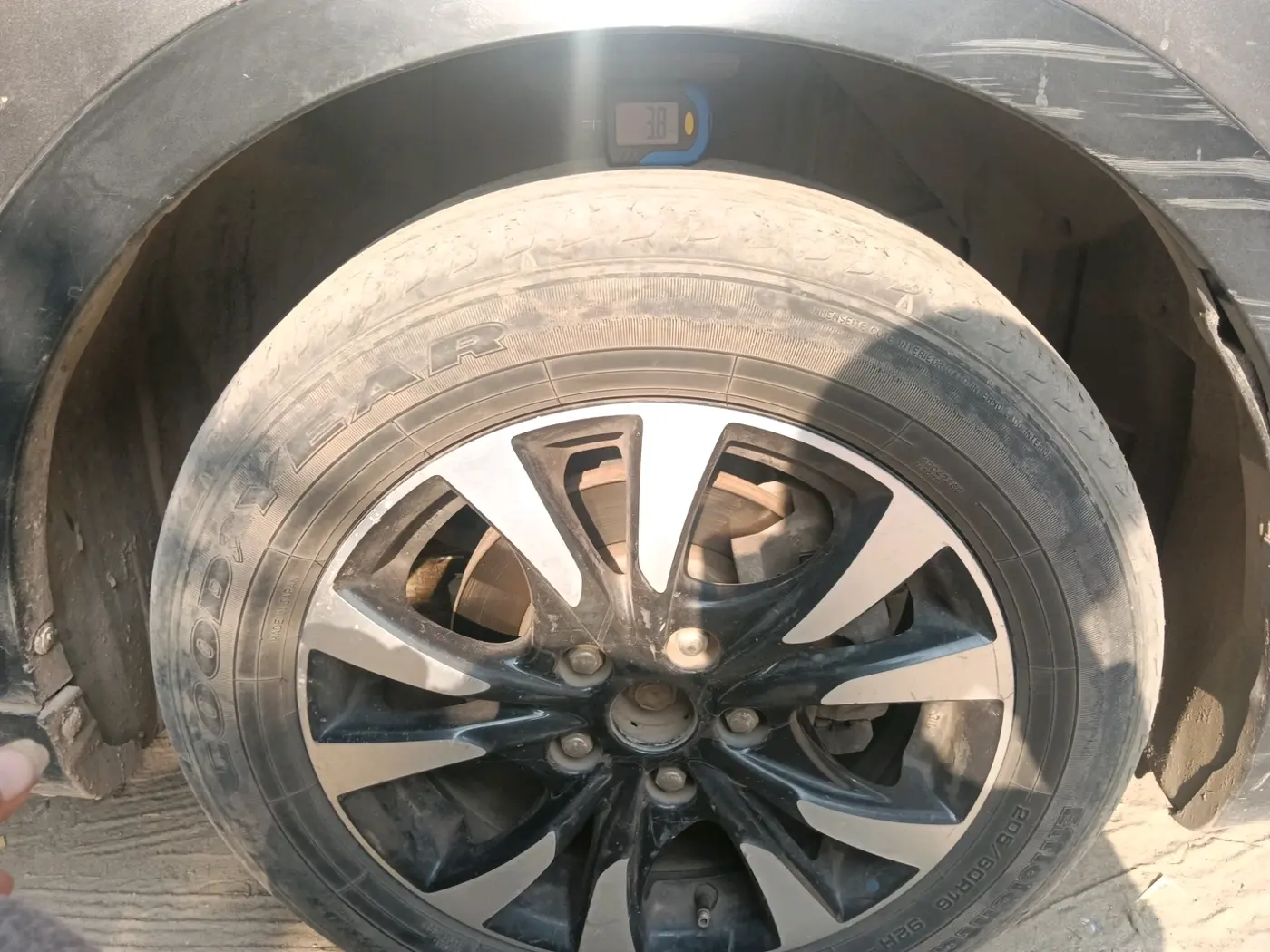 2018 Maruti S Cross ZETA 1.3, Diesel, Manual, 1,02,347 km, tyre
