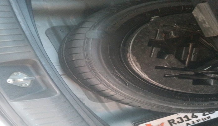 2018 Hyundai Creta SX (O) 1.6 DIESEL, Diesel, Manual, 1,10,789 km, tyre