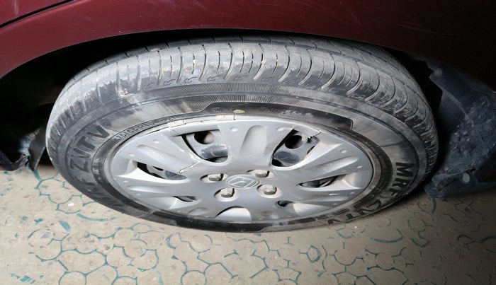 2015 Honda Amaze 1.2L I-VTEC S, Petrol, Manual, 47,085 km, tyre