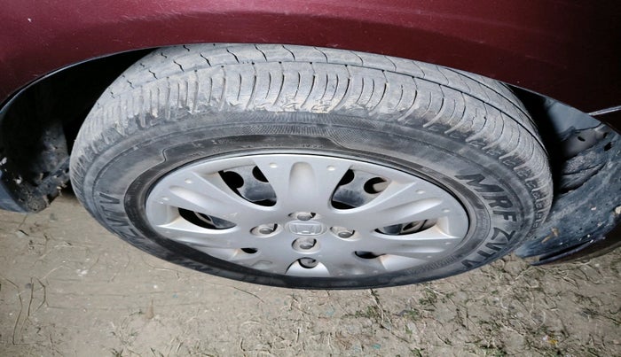 2015 Honda Amaze 1.2L I-VTEC S, Petrol, Manual, 47,085 km, tyre