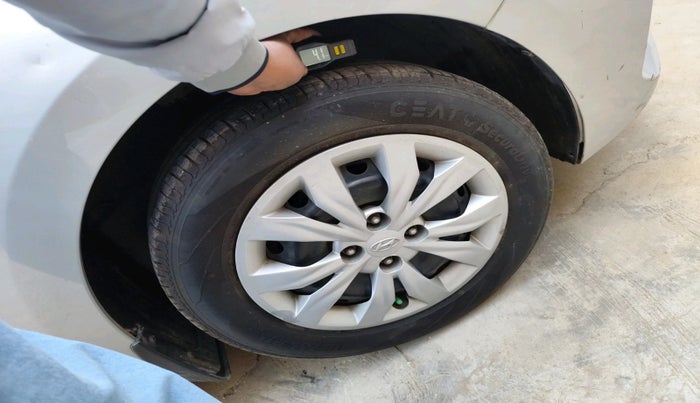 2018 Hyundai Verna 1.4 EX PETROL, Petrol, Manual, 49,640 km, tyre