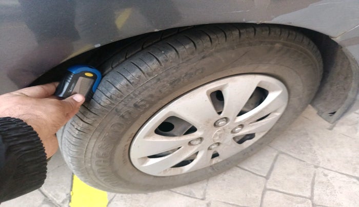 2011 Hyundai i10 SPORTZ 1.2, Petrol, Manual, 1,41,908 km, tyre