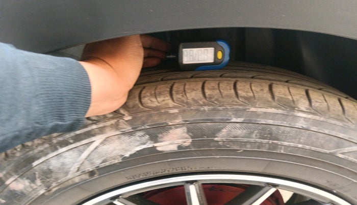 2022 Skoda KUSHAQ ACTIVE 1.0L TSI MT, Petrol, Manual, 31,137 km, tyre